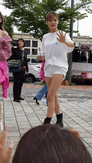 오늘자 음중 미팬 트와이스 정연 실물느낌.jpgif | 인스티즈