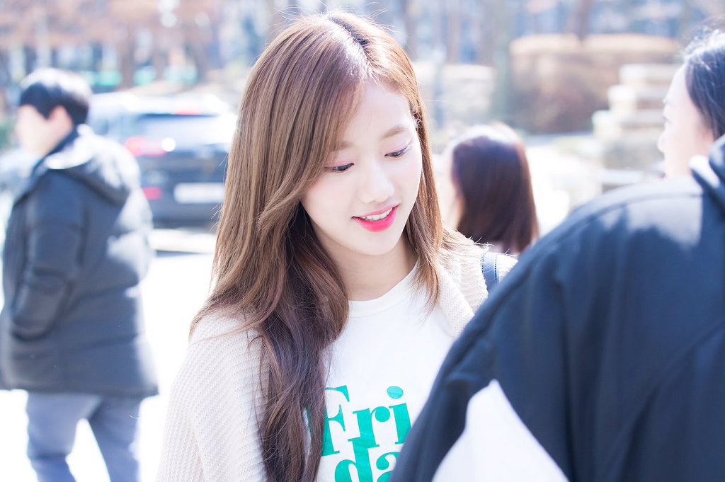 상큼하게 이쁜 에이프릴 이나은.jpgif | 인스티즈