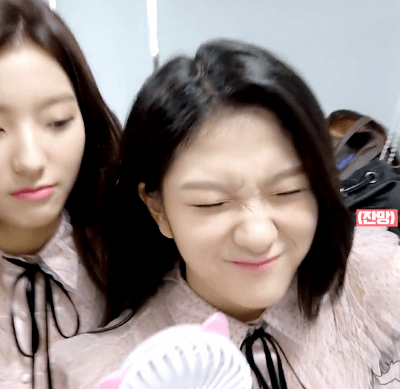 프로미스나인 이서연.gif | 인스티즈